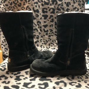 Black half zip uggs